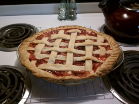2011_05 27 Strawberry rhubarb pie by K yumm