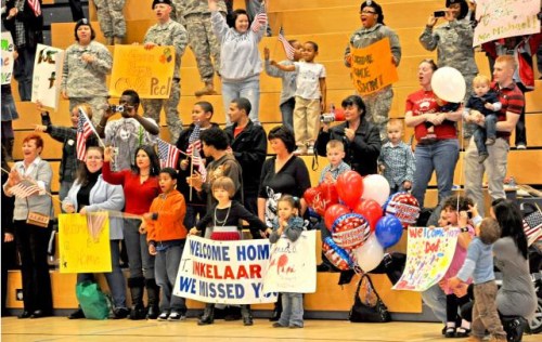 Troops return b - Screaming