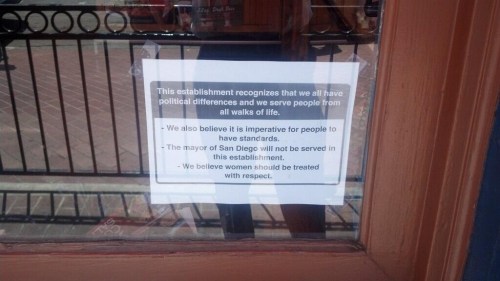 San Diego Hooters will not serve Filner 2