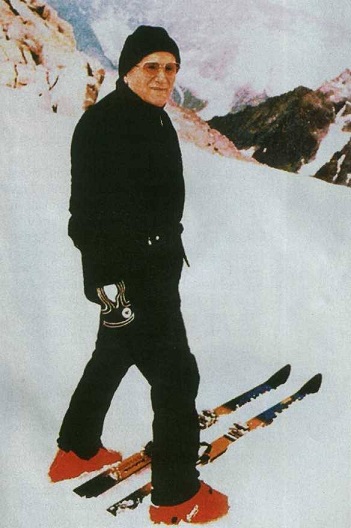 JPII skiing