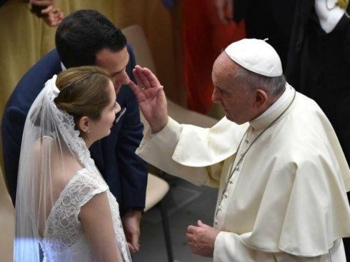 Pope Francis blessed marriage