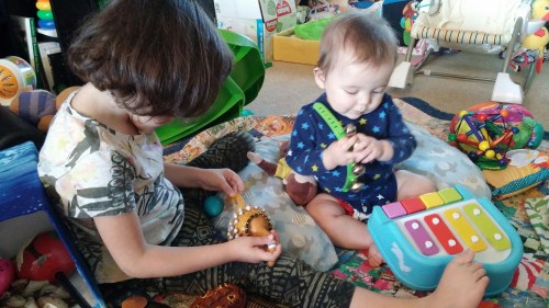 2016_08-18-alex-and-alessia-jamming