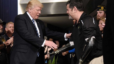 2017_12 21 Trump visits Walter Reed