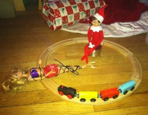2018_12 17 Elf Barbie Train