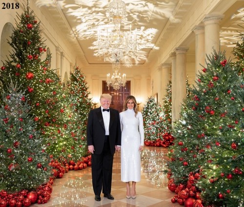 2018_12 Trump Christmas portrait
