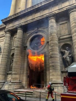 2019 Church burning France