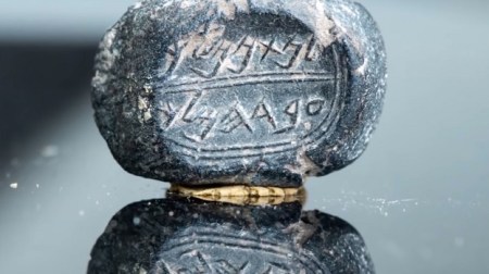 2019_04 03 Clay seal