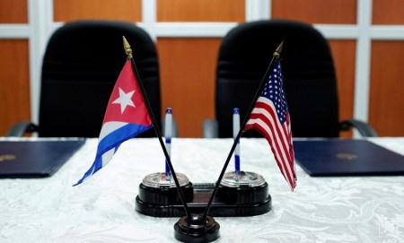 US Cuba flags