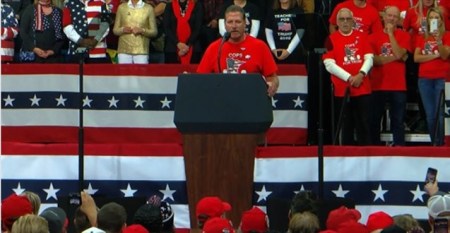 2019_10 12 cops for trump