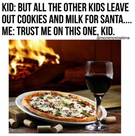 2019_12 24 Santa pizza wine