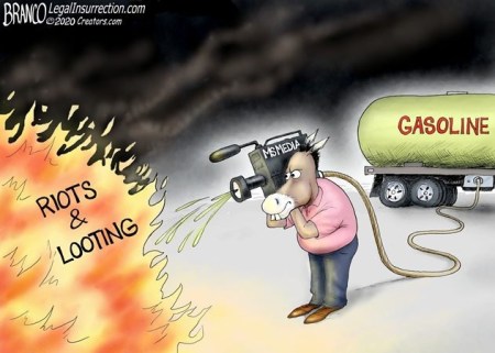 2020_06 03 Media gas on fire